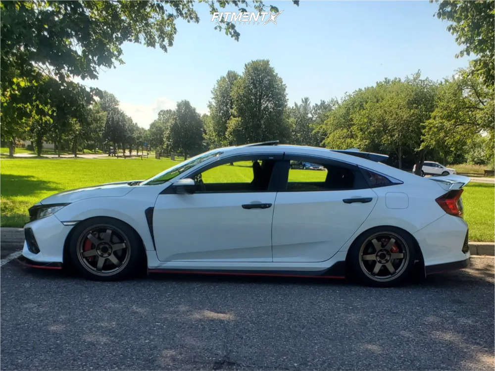2018 Honda Civic Si with 18x8 AVID1 Av6 and Versatyre 225x40 on ...