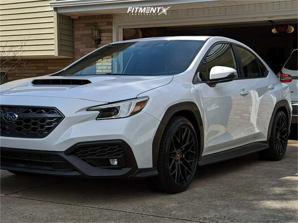 バリ山！　245/40R18 クラウン　GR WRX スカイライン バリ山！ 245/40R18 クラウン GR WRX スカイライン - メルカリ