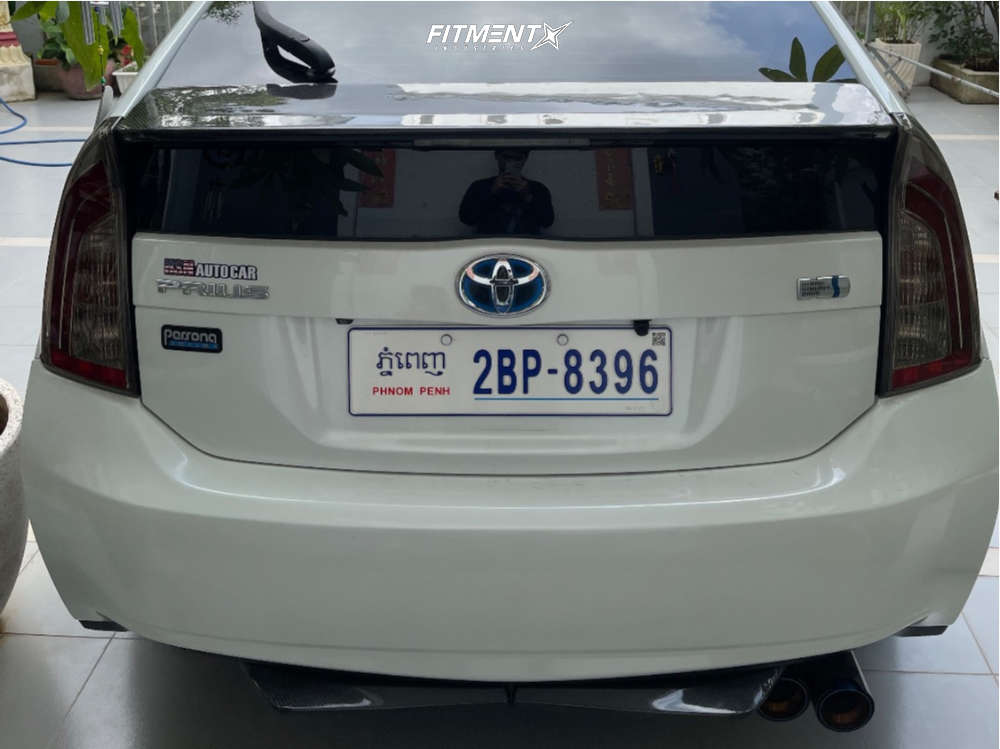 2013 Toyota Prius Base with 18x9 Work Emotion Cr 2p and Atlas 225x45 on ...