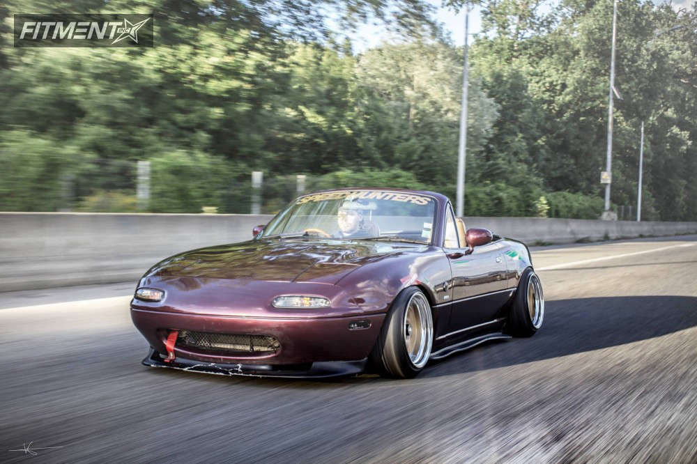 1996 Mazda MX-5 Miata Base with 15x9.5 Work Equip40 and Nankang