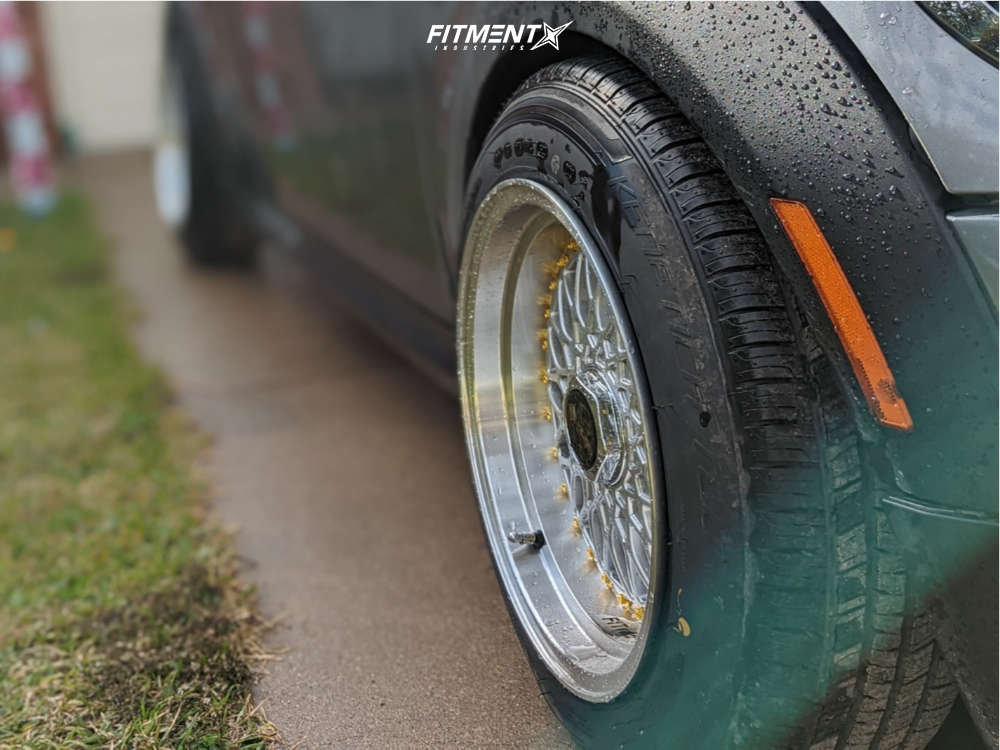 2008 Mini Cooper S Clubman with 15x8 Vors Vr3 and Kenda 175x65 on