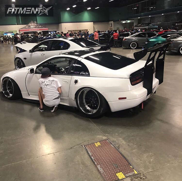 はなりん 1994 Nissan 300ZX Base with 18x12 Work Rezax and Toyo Tires