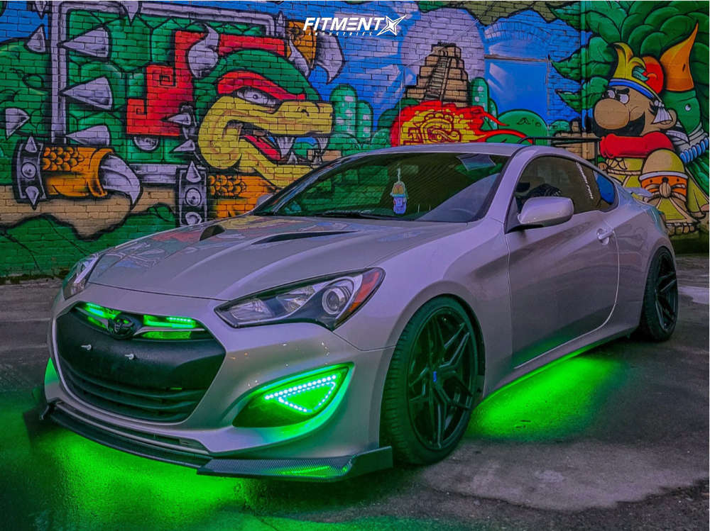 2013 Hyundai Genesis Coupe 2.0T Premium with 19x8.5 Variant Xenon and