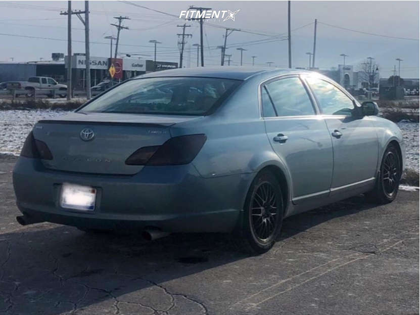 2007 Toyota Avalon Limited with 17x7 Enkei Ekm3 and Mastercraft 215x55