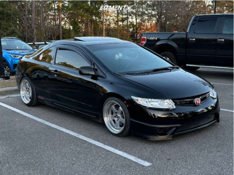 2008 Honda Civic Si with 17x9 MST Mt07 and Bridgestone 205x40 on