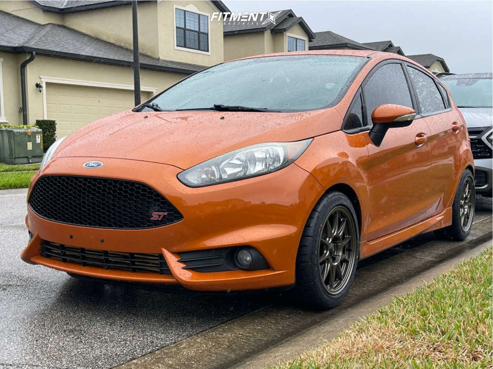 2018 Ford Fiesta ST with 16x8 Konig Dekagram and Falken 215x45 on