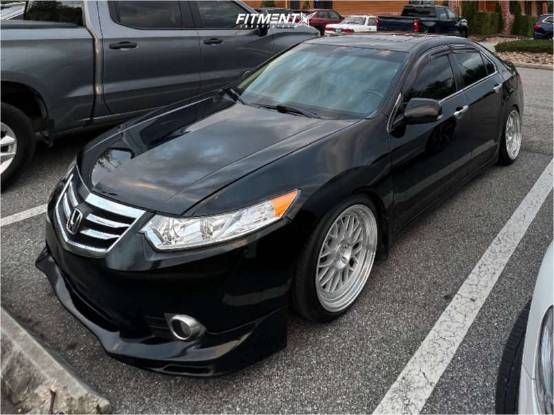 あど様5 2006 Acura TSX with 18x9.5 22 Anovia Elder and 215/35R18