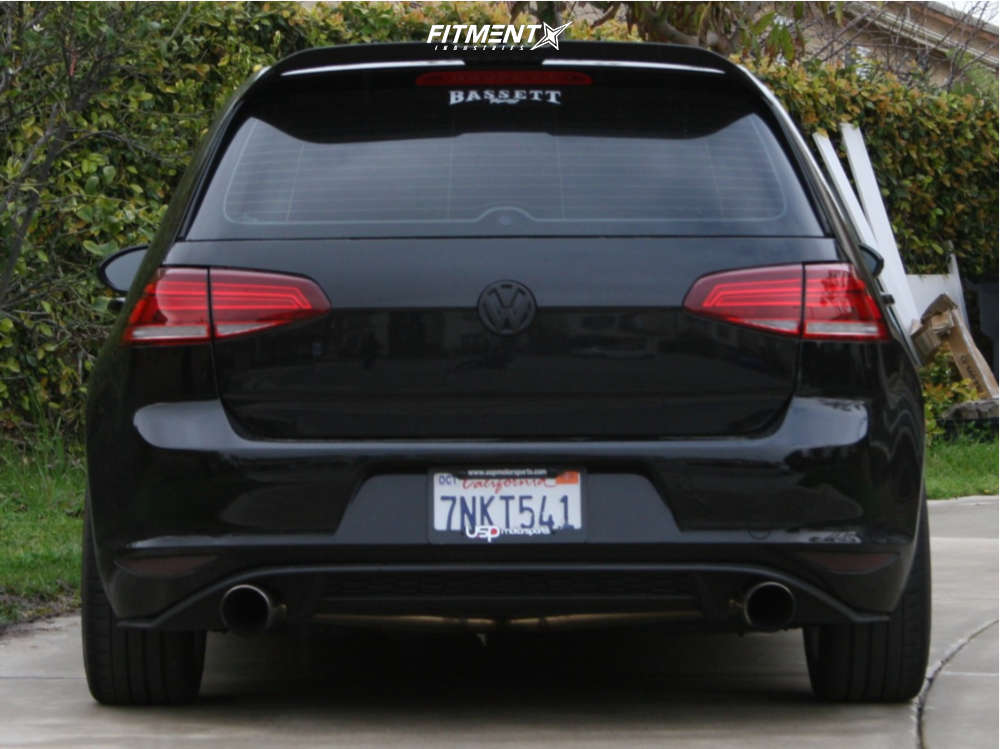 2016 Volkswagen Golf SE with 18x8 Touren Tr60 and Michelin 225x40 on ...