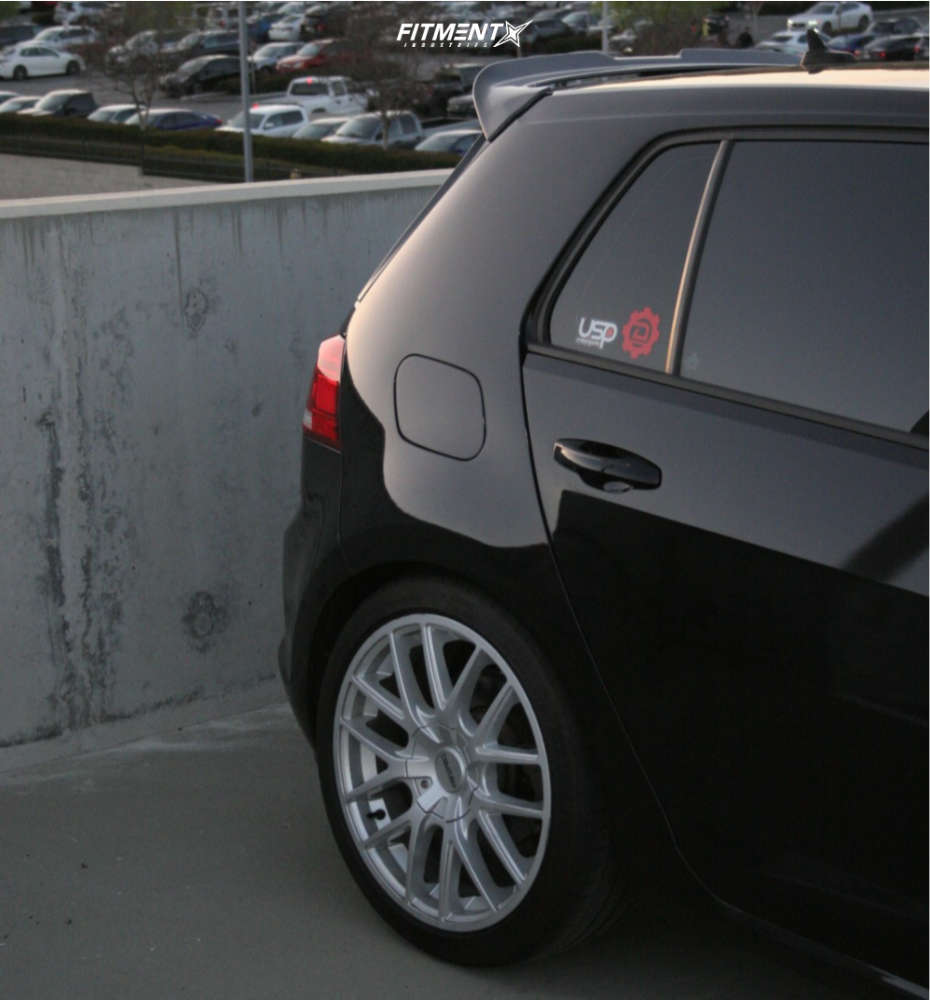 2016 Volkswagen Golf SE with 18x8 Touren Tr60 and Michelin 225x40 on ...