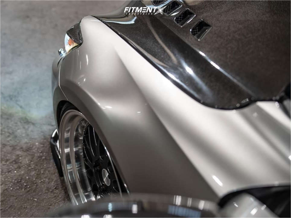 2014 Lexus IS250 Base with 18x9.5 ESR Sr05 and Kumho 225x40 on Air