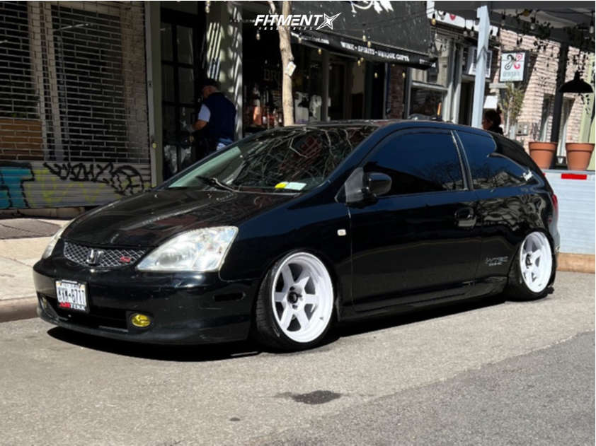 2002 Honda Civic Si with 17x9 MST Time Attack and Land Golden 205x40 on ...