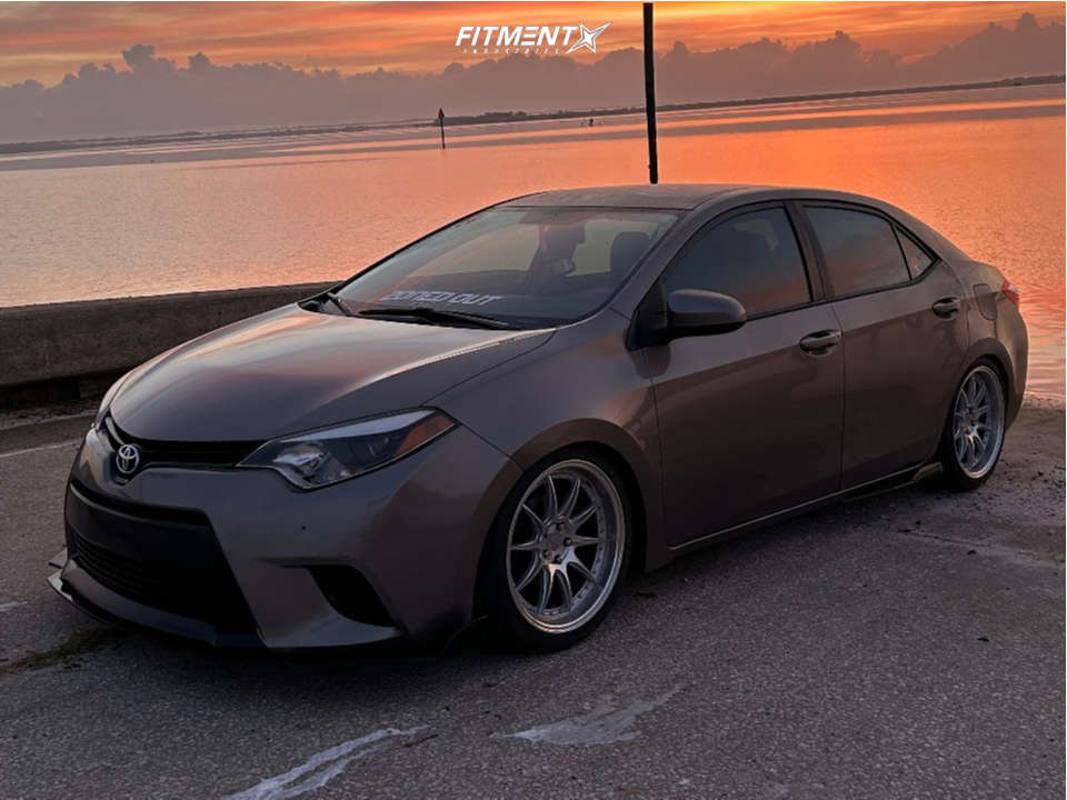 2015 Toyota Corolla LE with 18x8.5 Aodhan Ds07 and Road Hugger