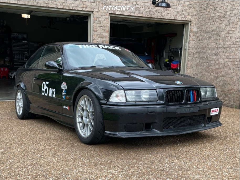 1995 BMW M3 Base with 17x9 Apex Arc-8 and Falken 255x40 on