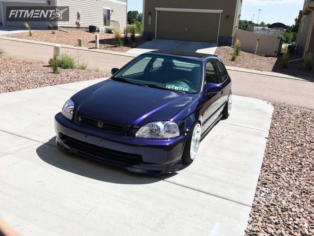 1998 Honda Civic DX with 16x9 Whistler Kr7 and Achilles 195x45 on