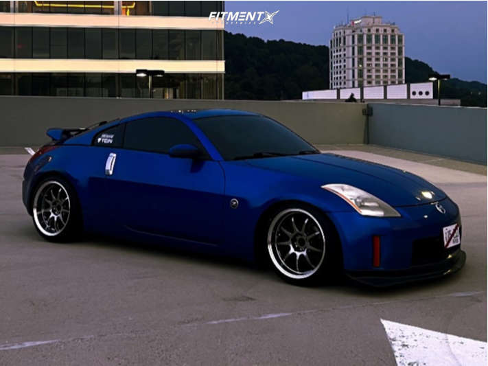 2005 Nissan 350Z Touring with 18x9.5 Work D9r and Bridgestone