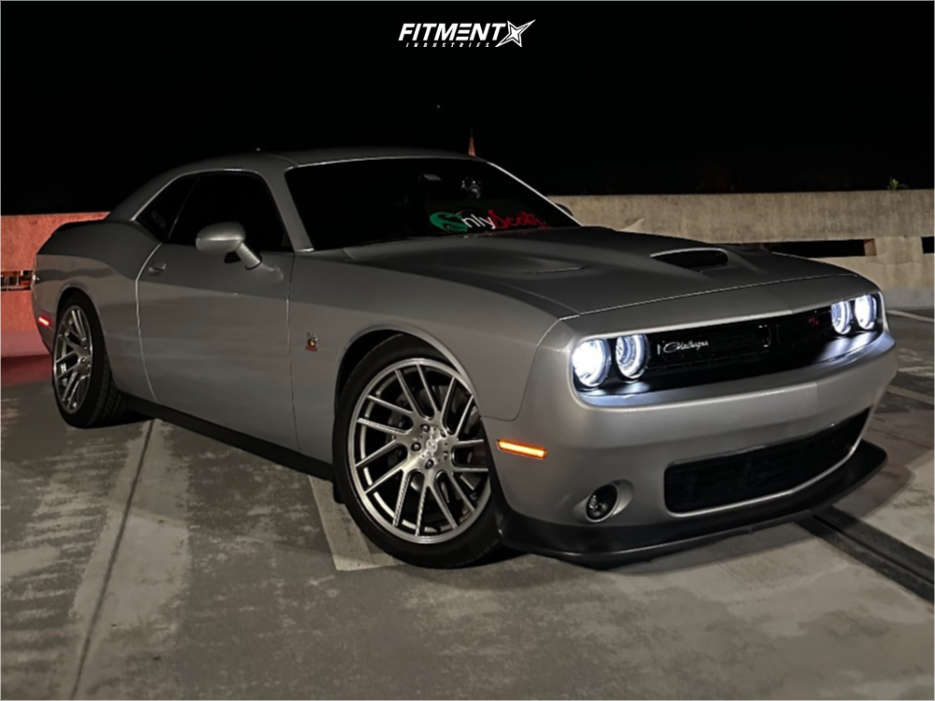 2021 Dodge Challenger R/T Scat Pack with 20x10.5 Anovia Elder and
