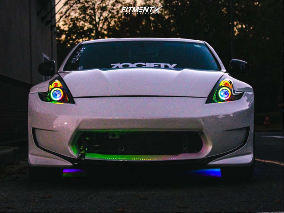 2016 Nissan 370Z Base with 19x9.5 ESR Sr01 and Farroad