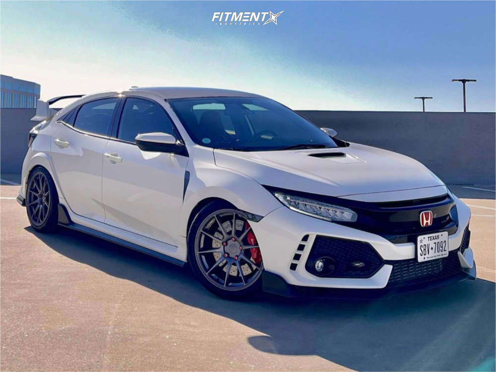 2018 Honda Civic Type R with 18x9.5 Titan7 Tr-10 and Yokohama