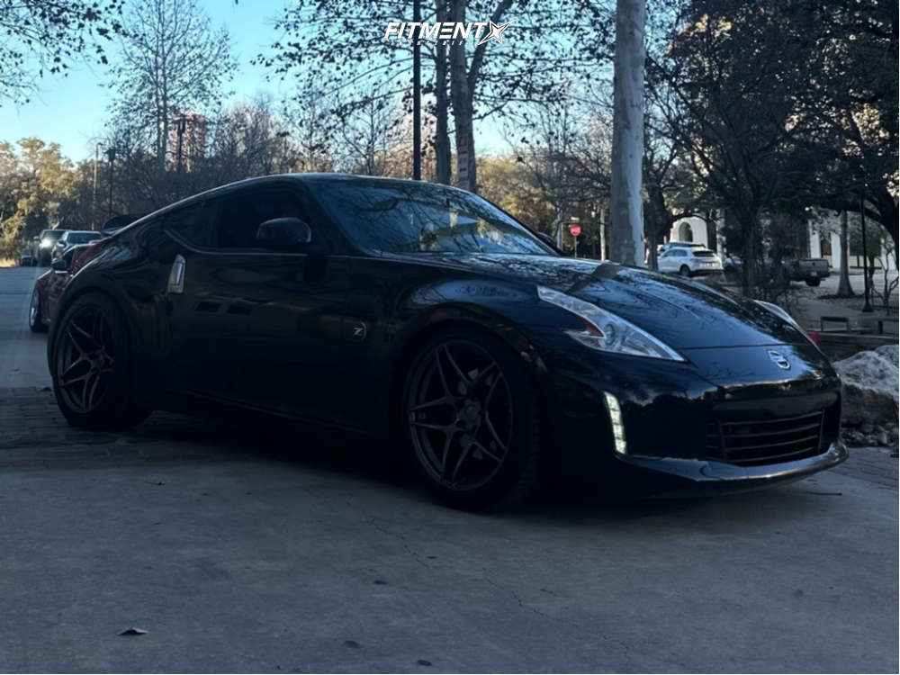 2017 Nissan 370Z Base with 19x9.5 Kansei Astro and Michelin 245x40