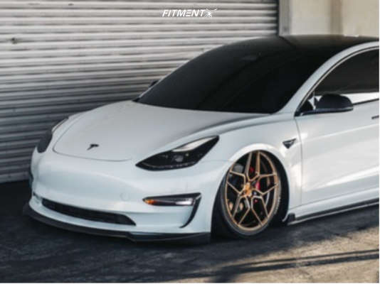 2023 Tesla 3 Performance with 20x9 Rohana Rfx11 and Toyo