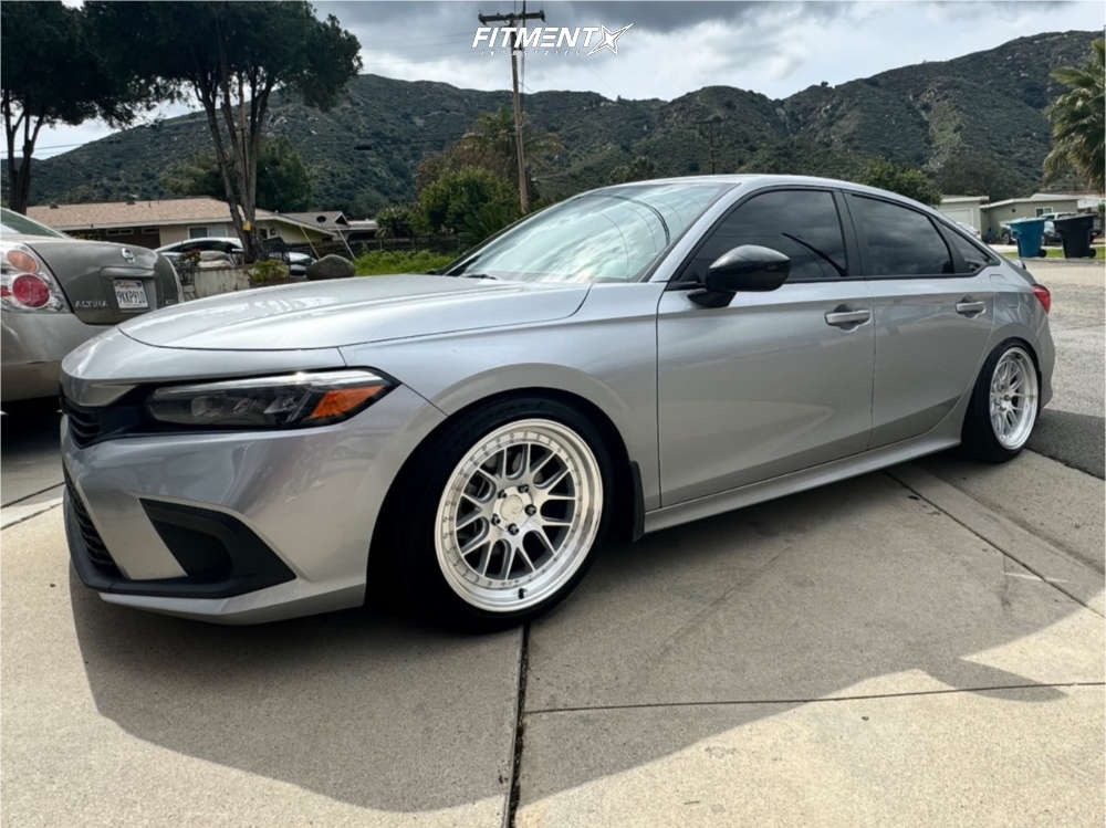 2024 Honda Civic Sport with 18x9.5 Aodhan Ds06 and Michelin 225x40 on ...