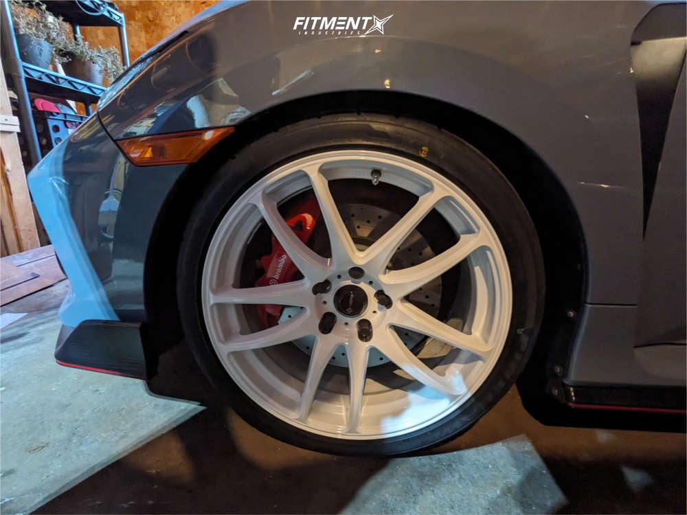 2019 Honda Civic Type R with 19x8.5 Vors Tr4 and Firestone 245x35 on ...