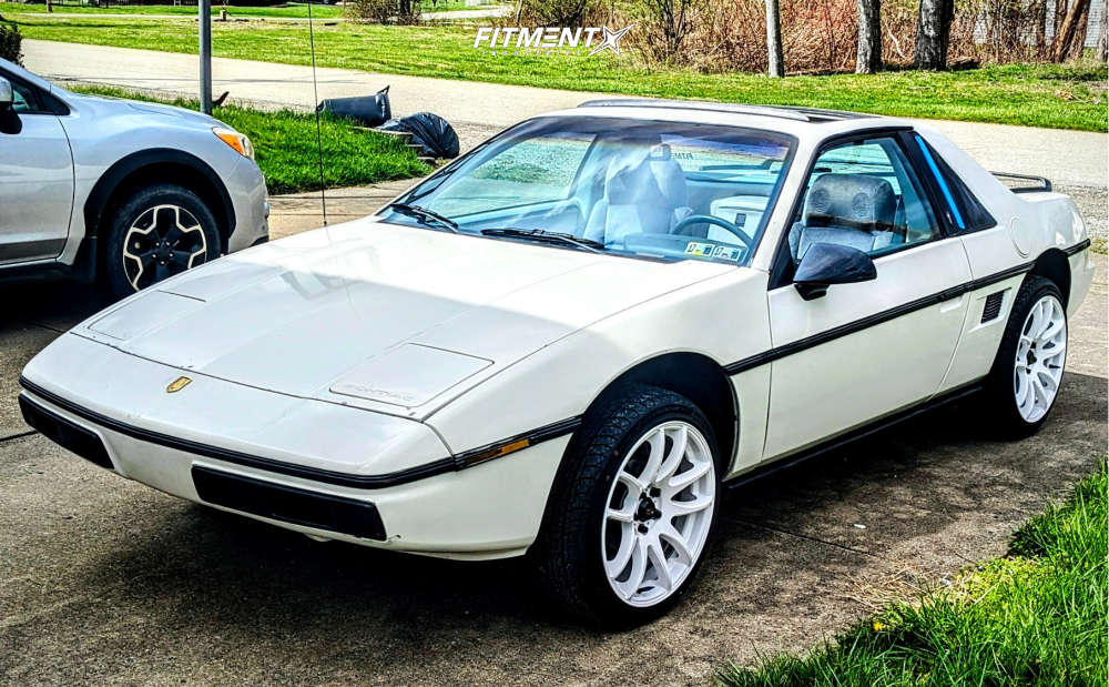 1985 Pontiac Fiero SE with 17x8 Vors Tr4 and Summit 205x45 on Stock ...