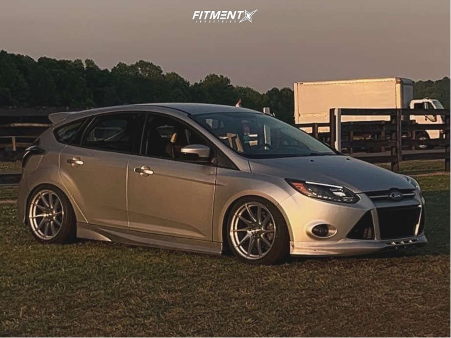 2014 Ford Focus Tires