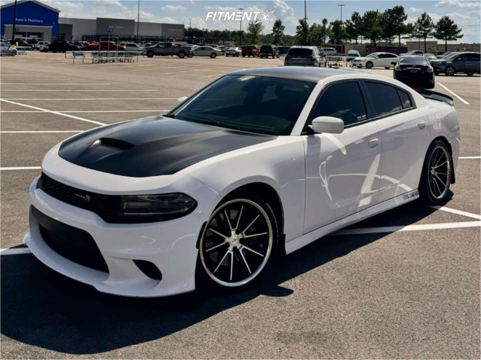 2021 Dodge Charger Scat Pack with 20x9 Ferrada Cm2 and Lionhart