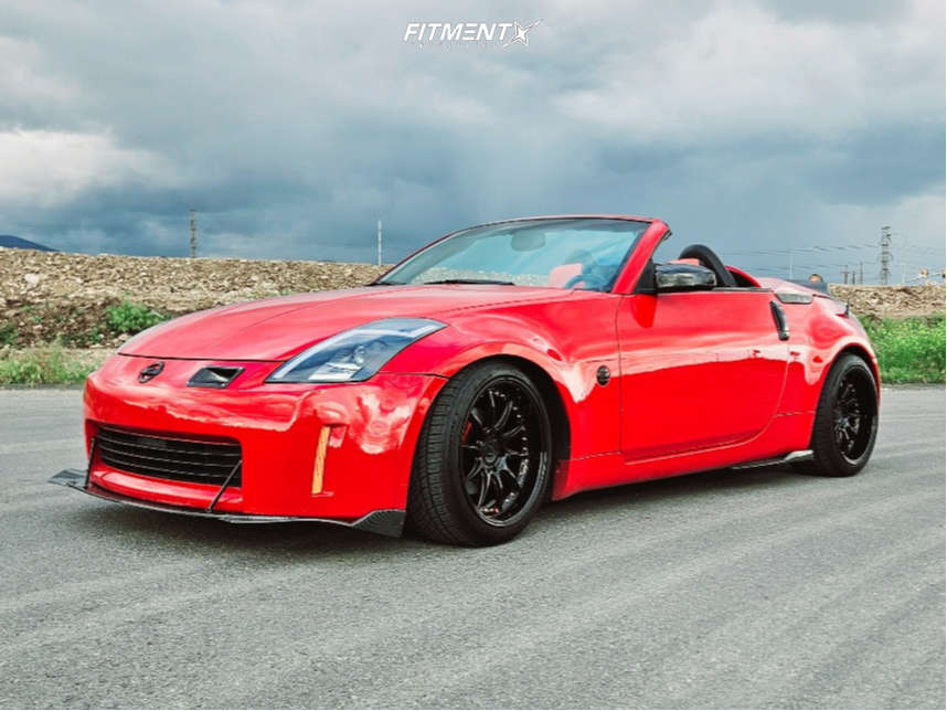 2004 Nissan 350Z Enthusiast with 18x9.5 Aodhan Ds07 and