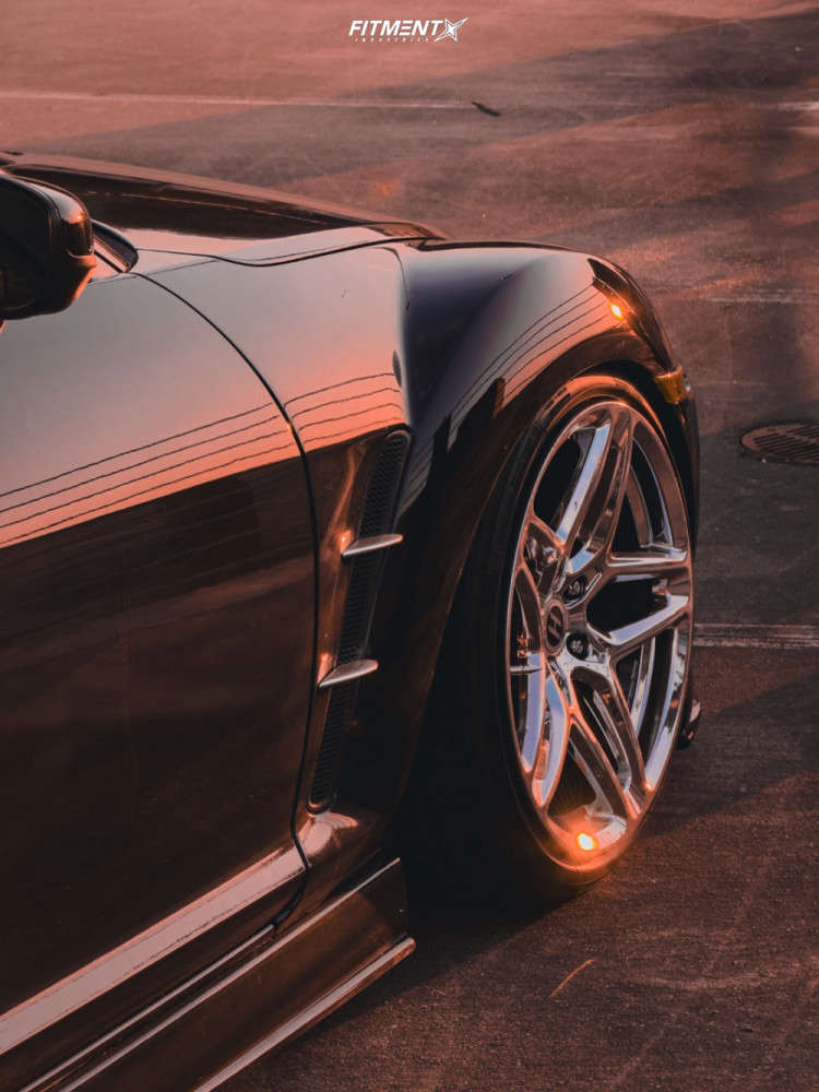 2004 Mazda RX-8 Base with 18x9.5 Heritage Ebisu Monoc and Vercelli ...