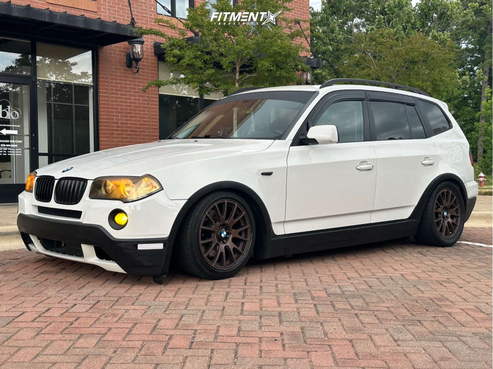 2009 BMW X3 xDrive30i with 17x8 Motegi Mr118 and Nitto 245x40 on