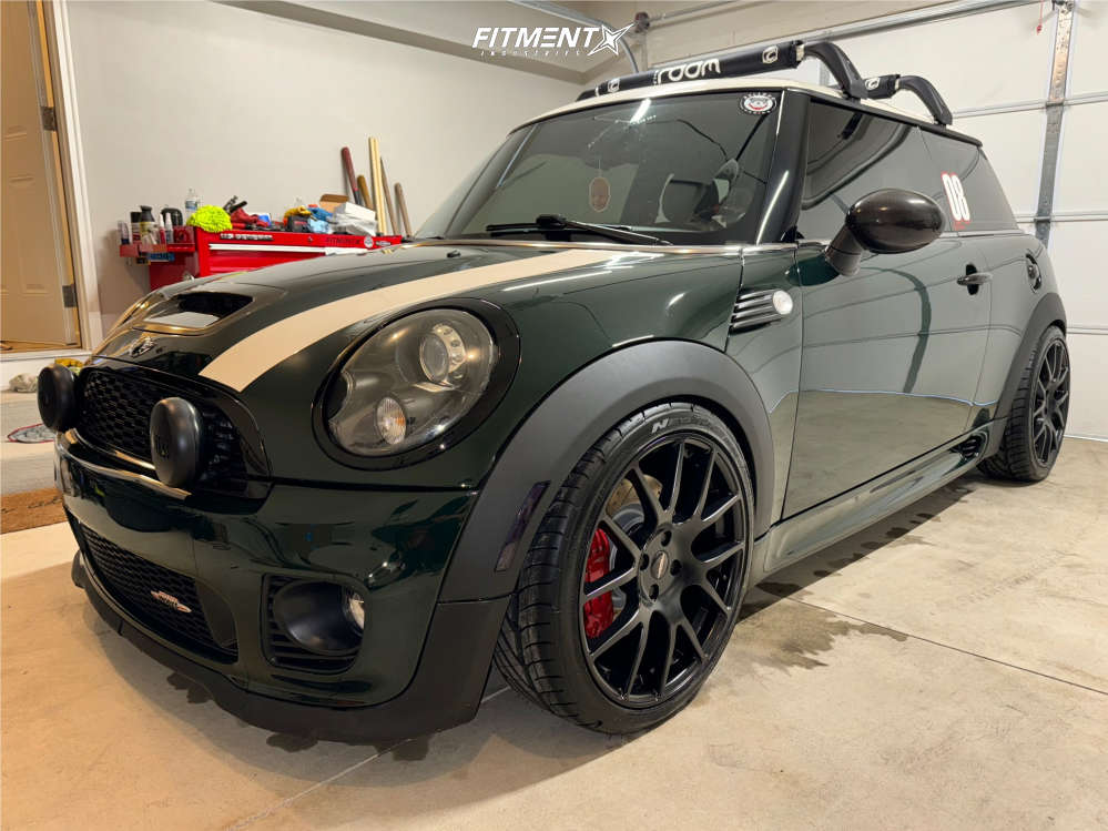 2010 Mini Cooper John Cooper Works with 18x7.5 NM Engineering Rse12 and ...