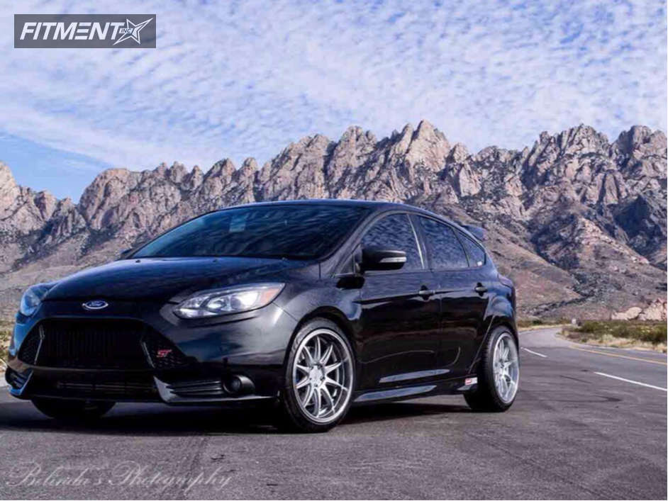 2013 Ford Focus ST with 18x9 XXR 527d and Nankang 225x40 on Stock
