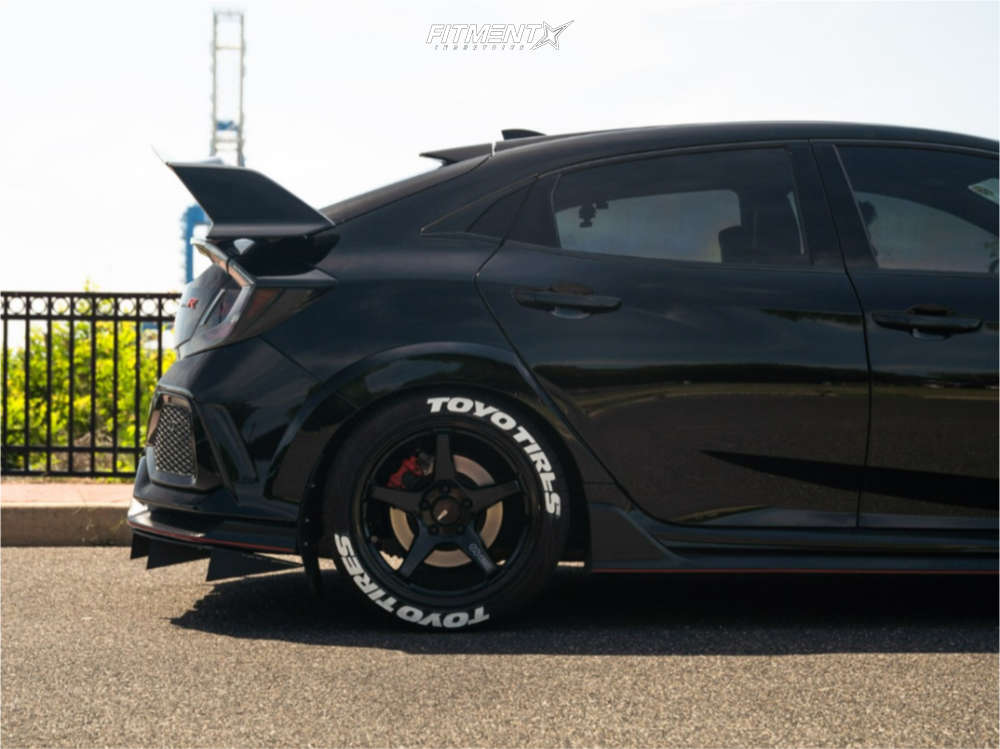 2017 Honda Civic Type R with 18x8.5 Enkei Ts-5 and Toyo Tires 245x30 on ...