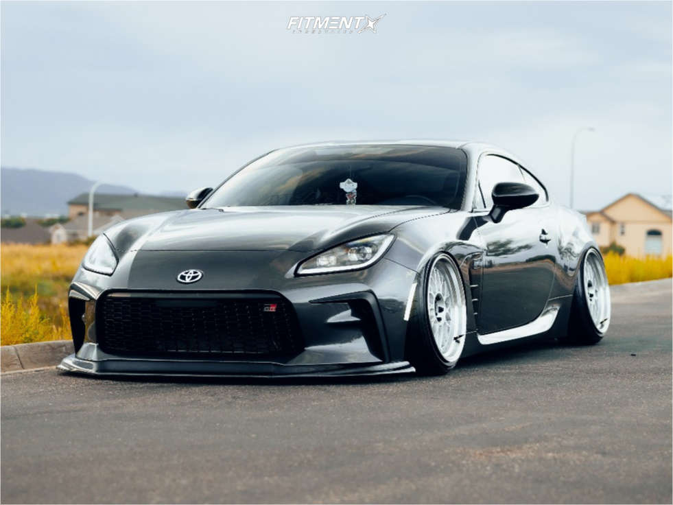 2023 Toyota GR86 Base with 18x9.5 Aodhan Ah02 and Nitto