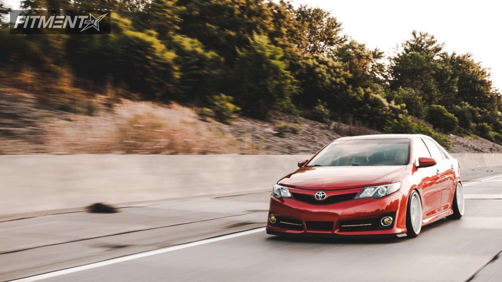 2013 Toyota Camry XLE with 19x9.5 ESR Sr07 and Nankang 235x35 on ...