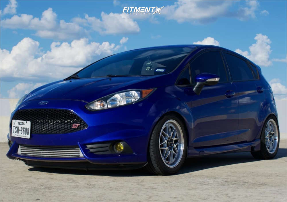 2015 Ford Fiesta ST with 16x7 Vors Vr7 and Lexani 205x50 on Coilovers ...