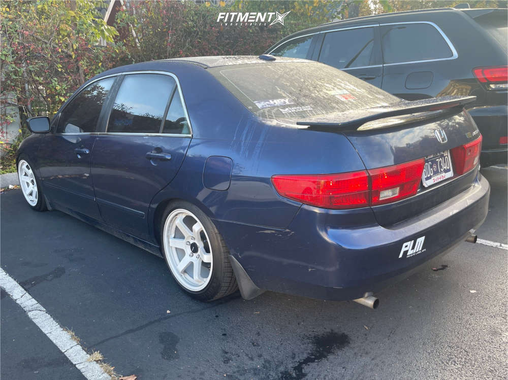 2005 Honda Accord SE with 17x9 AVID1 Av6 and Michelin 225x45 on