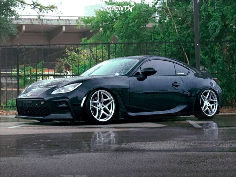2023 Toyota GR86 Base with 18x9.5 Kansei Astro and Hemisphere