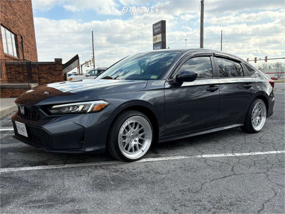 2025 Honda Civic LX with 18x8.5 Aodhan Ds06 and Lexani