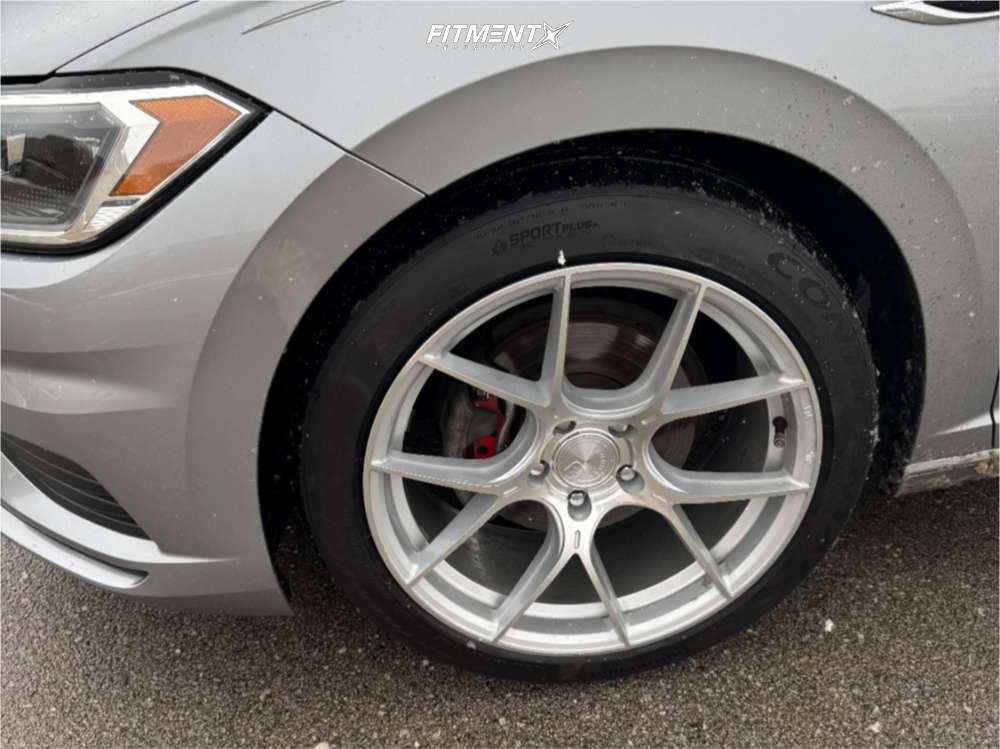 2020 Volkswagen Jetta SEL with 18x9.5 Aodhan Ah11 and Continental ...