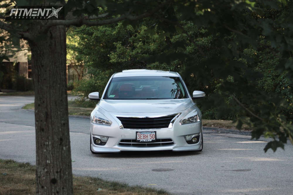 2015 Nissan Altima SL with 19x9.5 MRR Hr3 and Federal 215x35 on Air ...