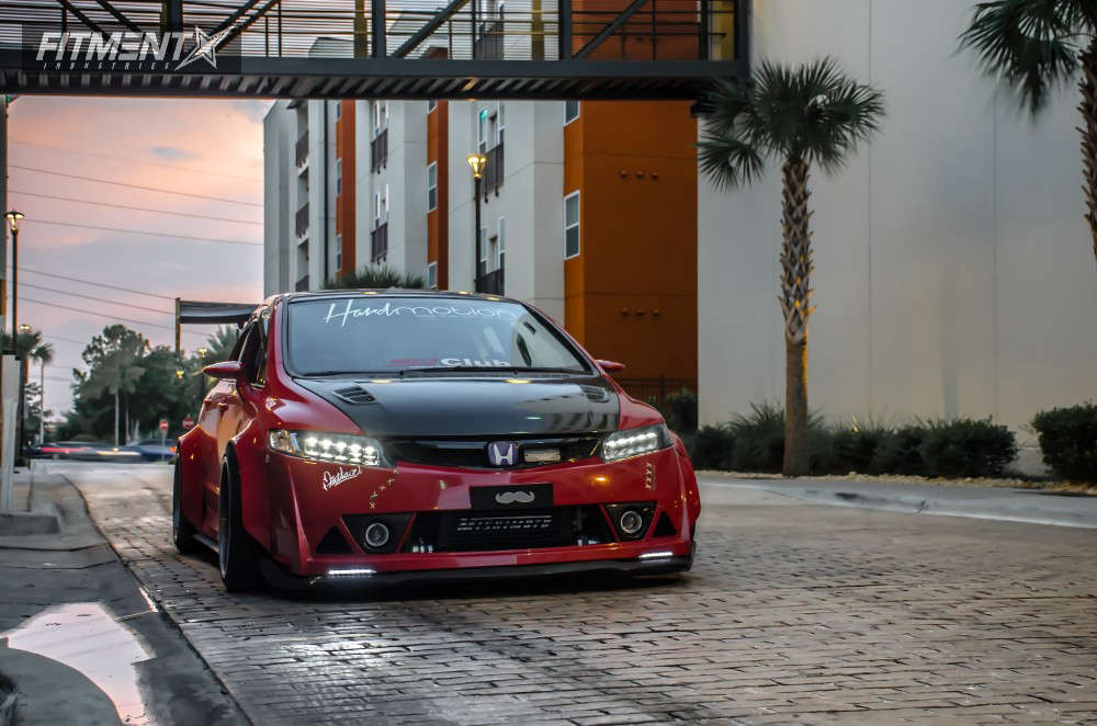 SI 2008 Honda Civic Si with 18x11 Cosmis Racing XT-006R and