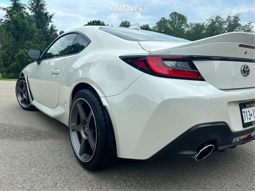 2025 Toyota GR86 Premium with 18x8.5 Motegi Mr159 and Nitto 235x40