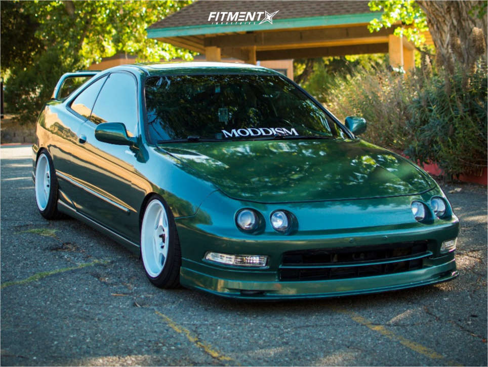 1994 Acura Integra GS-R with 16x8.5 Vors Sp1 and Pirelli 195x45 on ...