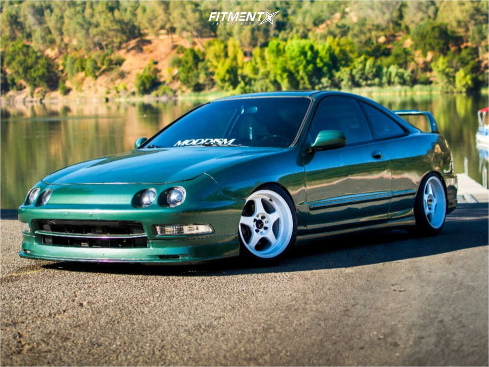 1994 Acura Integra GS-R with 16x8.5 Vors Sp1 and Pirelli 195x45 on ...