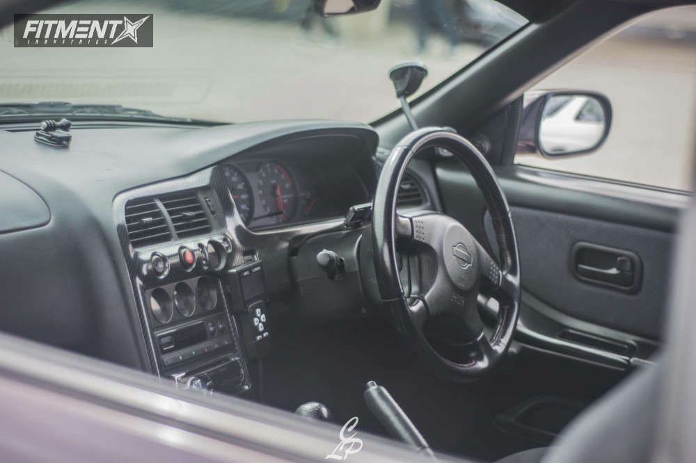 1996 Nissan Skyline R33 with 18x10 Volk Gt-c and Bridgestone 225x35 on ...