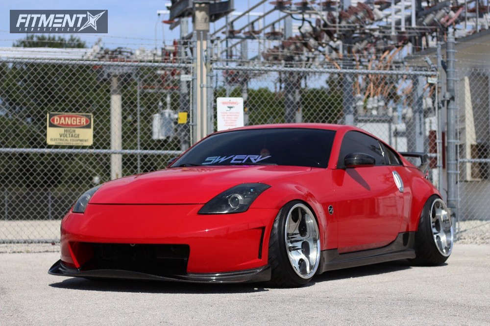 2008 Nissan 350Z with 19x11.5 Trafficstar DTX and Federal