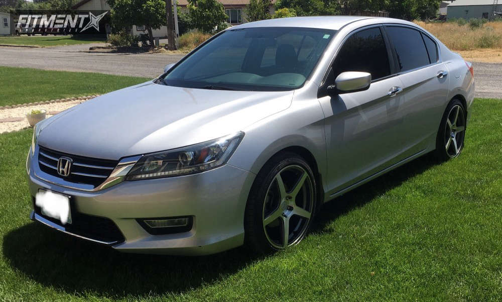 Honda Accord 2013 With Rimsnull